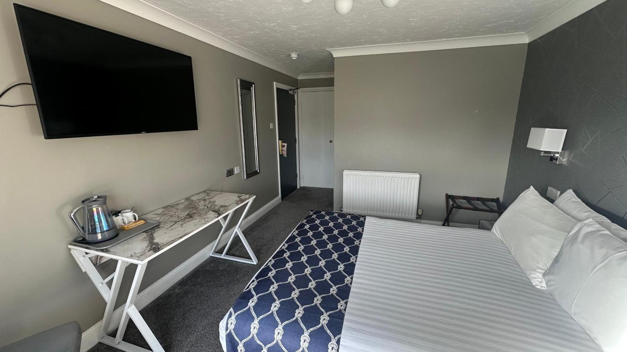 Dolphin Hotel Cambridge St Ives  Zewnętrze zdjęcie